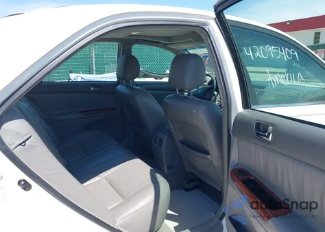 2002 Toyota Camry Xle V6 z USA, uszkodzony, nr VIN 4T1BF32K72U030756